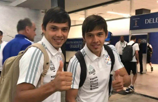 Segundo informações da TNT da Argentina, os irmãos Ángel e Óscar Romero, sem clube no momento, foram oferecidos ao Barcelona (Foto: Divulgação/ Corinthians)