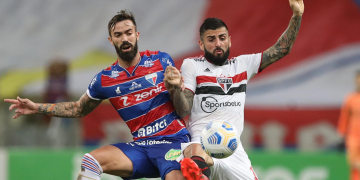 Erros na saída de bola penalizam São Paulo, que lidera ranking na Copa do Brasil