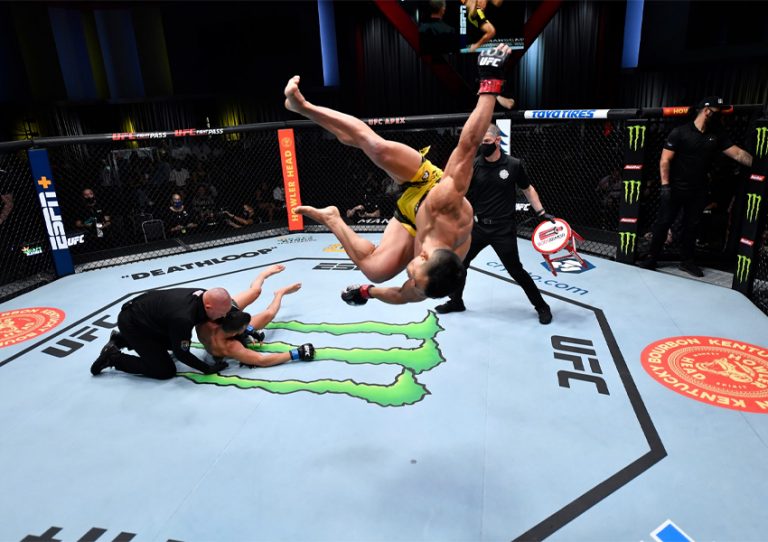 Douglas D'Silva fatura bônus de performance da noite por nocaute no UFC Vegas 38