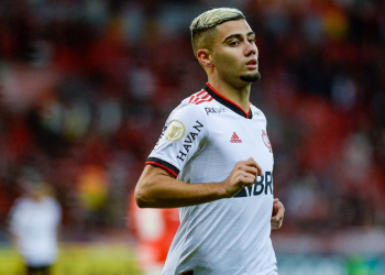 Andreas Pereira abre o jogo sobre futuro longe do Flamengo: "Já falei"