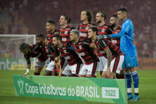 Flamengo: torcida pede a saída de astro do time titular: 