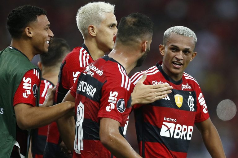 Flamengo faz planejamento por promessa da base cobiçada pelo futebol europeu